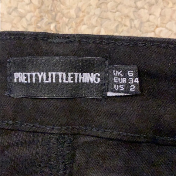 Prettylittlething black hem skirt - Picture 4 of 5